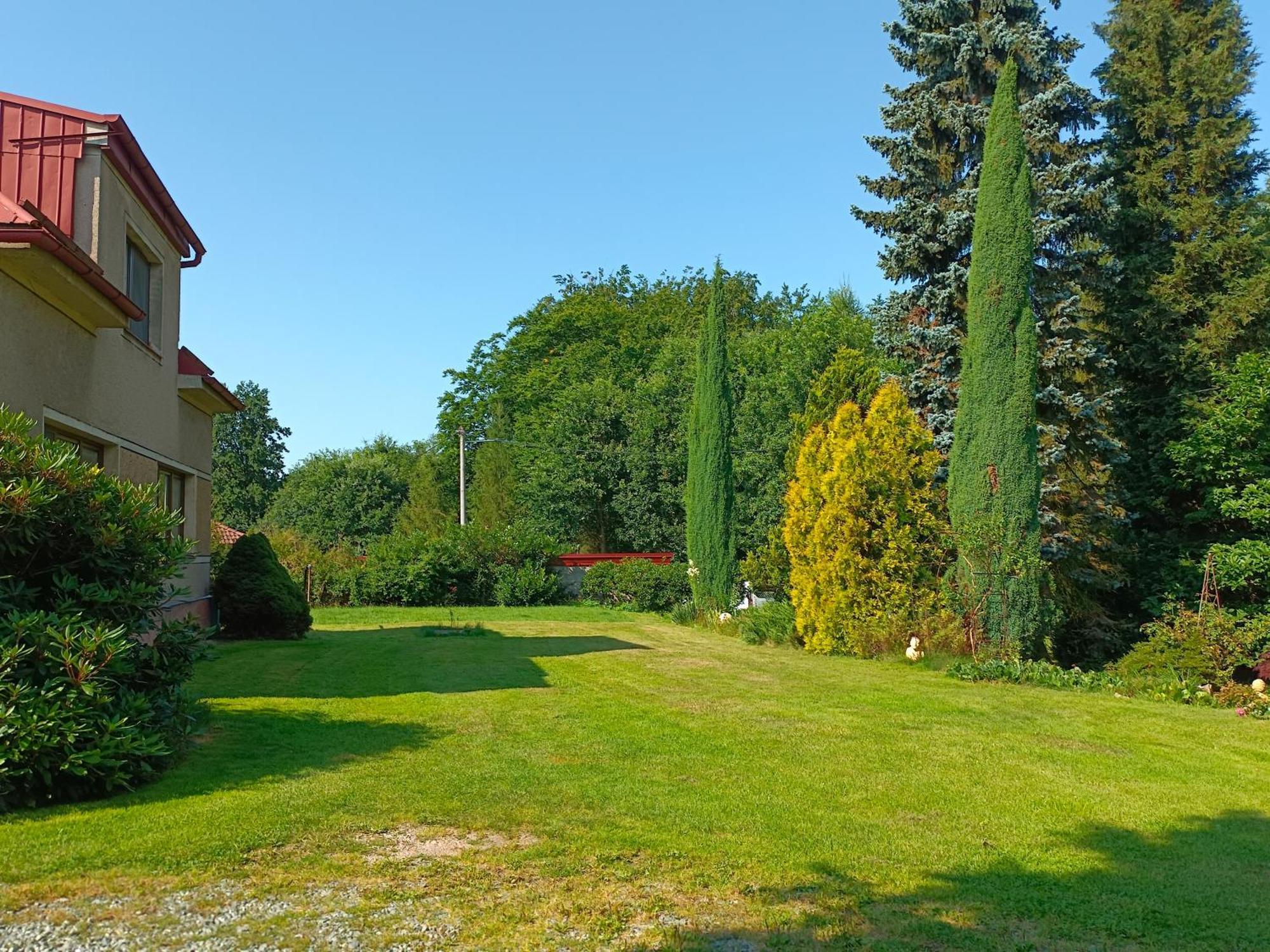 Apartman Za Lesem Červený Kostelec Exterior foto